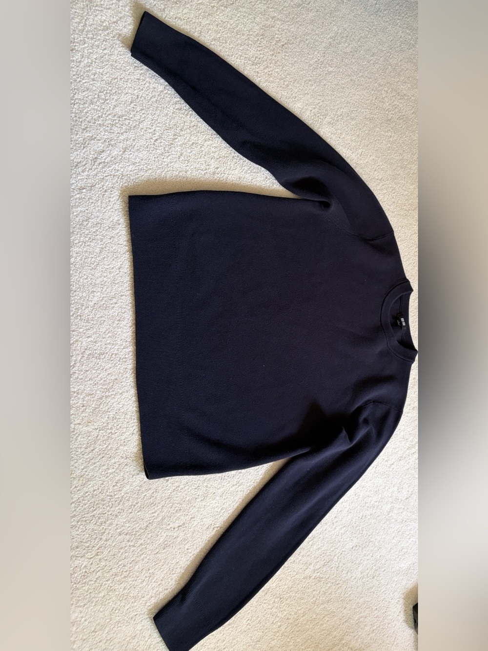 Uniqlo Classic Crewneck Men’s Sweater - Navy